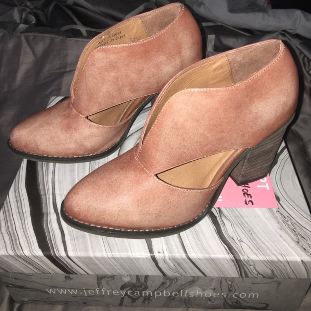 Jeffrey Campbell Deep V Bootie ( free people)